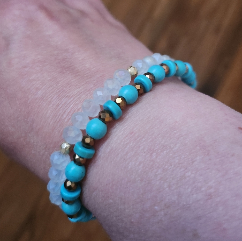 2 Seed Beads Bracelets Turquoise/Gold+ White/Gold - Picture 3 of 5